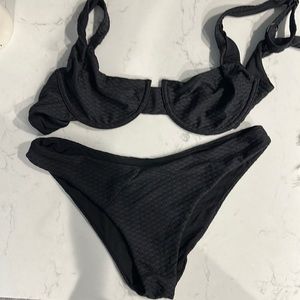 Black Vetchy bikini